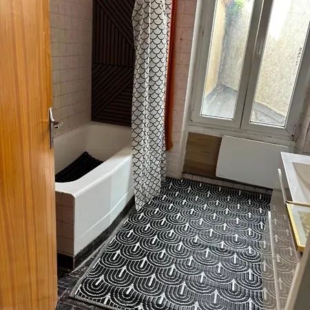 Apartment 2 Pieces Avec Cuisine Equipee Centre Dourdan